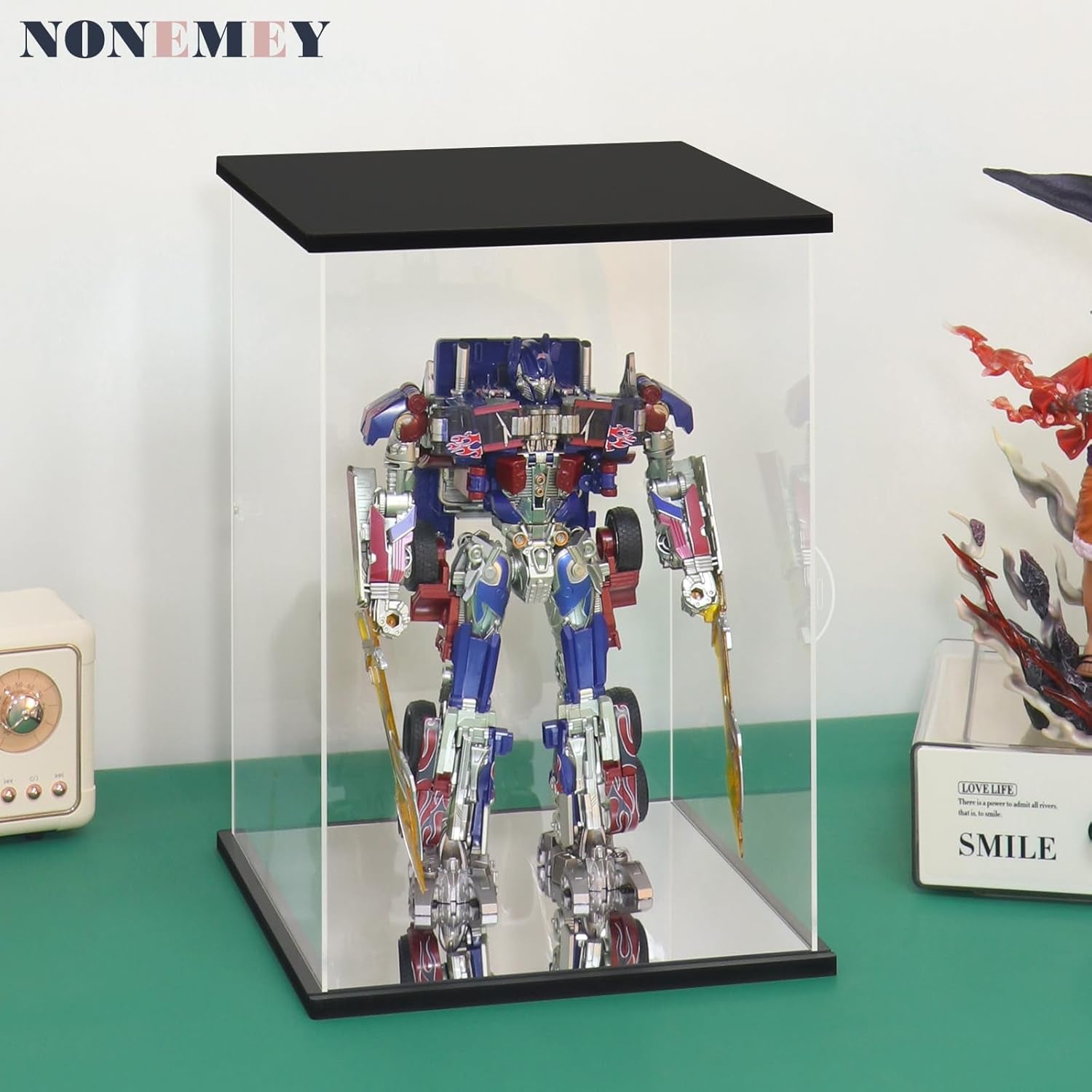 NONEMEY Clear Acrylic Display Case with Remote Control Light for 400% Bearbrick, Dustproof Model Showcase Organizer Box, Display Case for Collectibles Bearbrick (6×4.7×12.6Inch,15×12×32Cm)