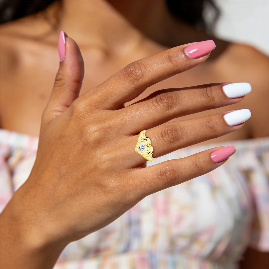 Moissanite Diamond Sweetheart Signet Ring 14K Gold Filled Heart-Shaped Romantic Love Symbol Ring for Women Valentine’S Day Gift